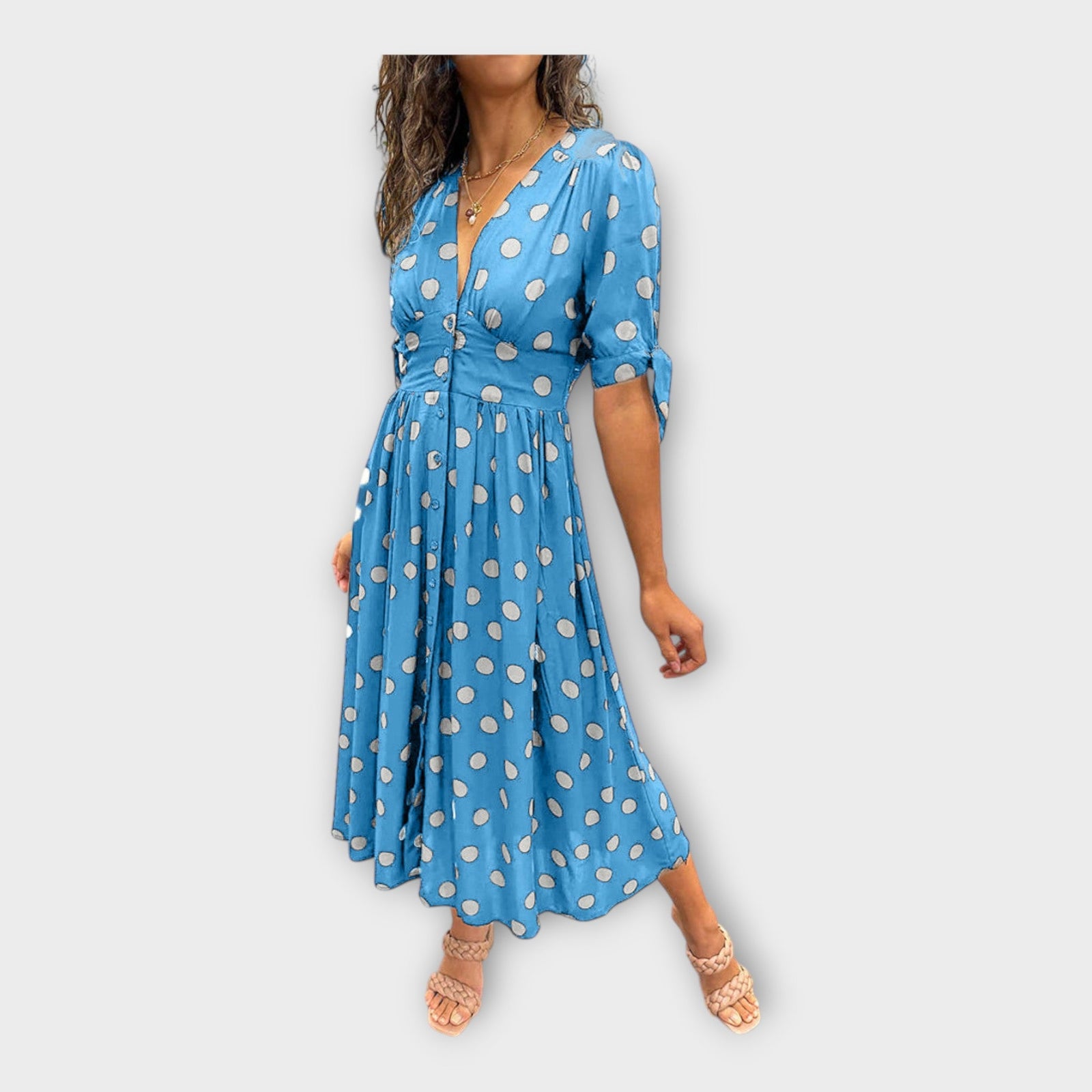 Vestido elegante com padrão moderno e sofisticação intemporal