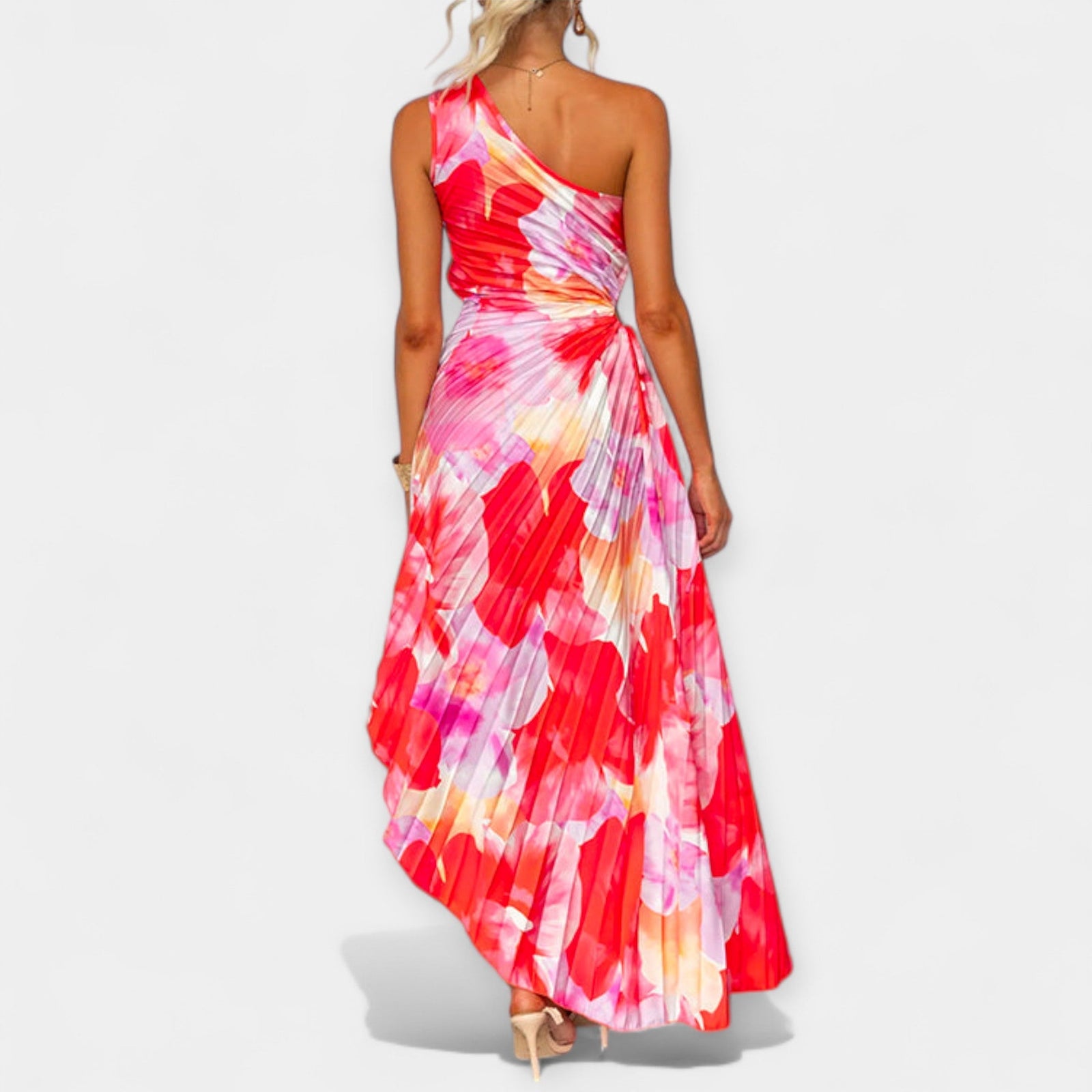 Vestido com Design Assimétrico