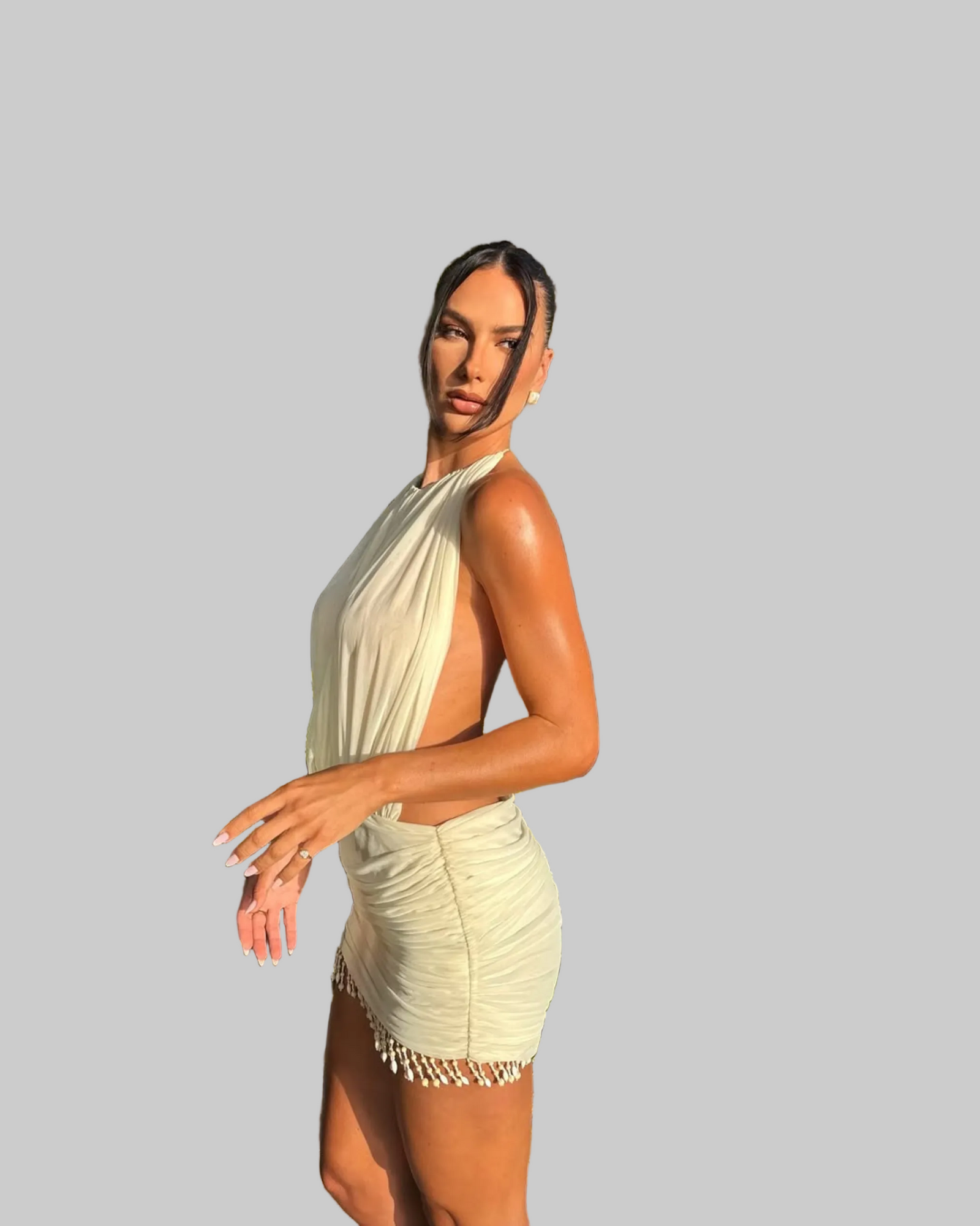 Irina — Vestido Curto Drapeado com Acabamento de Missangas