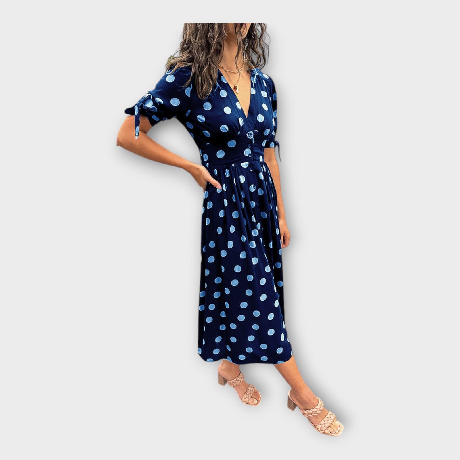 Vestido elegante com padrão moderno e sofisticação intemporal