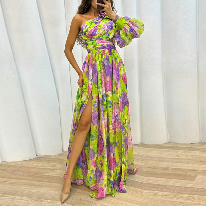 Camila – Vestido Maxi Floral com Drapeado Frontal e Saia Fluida