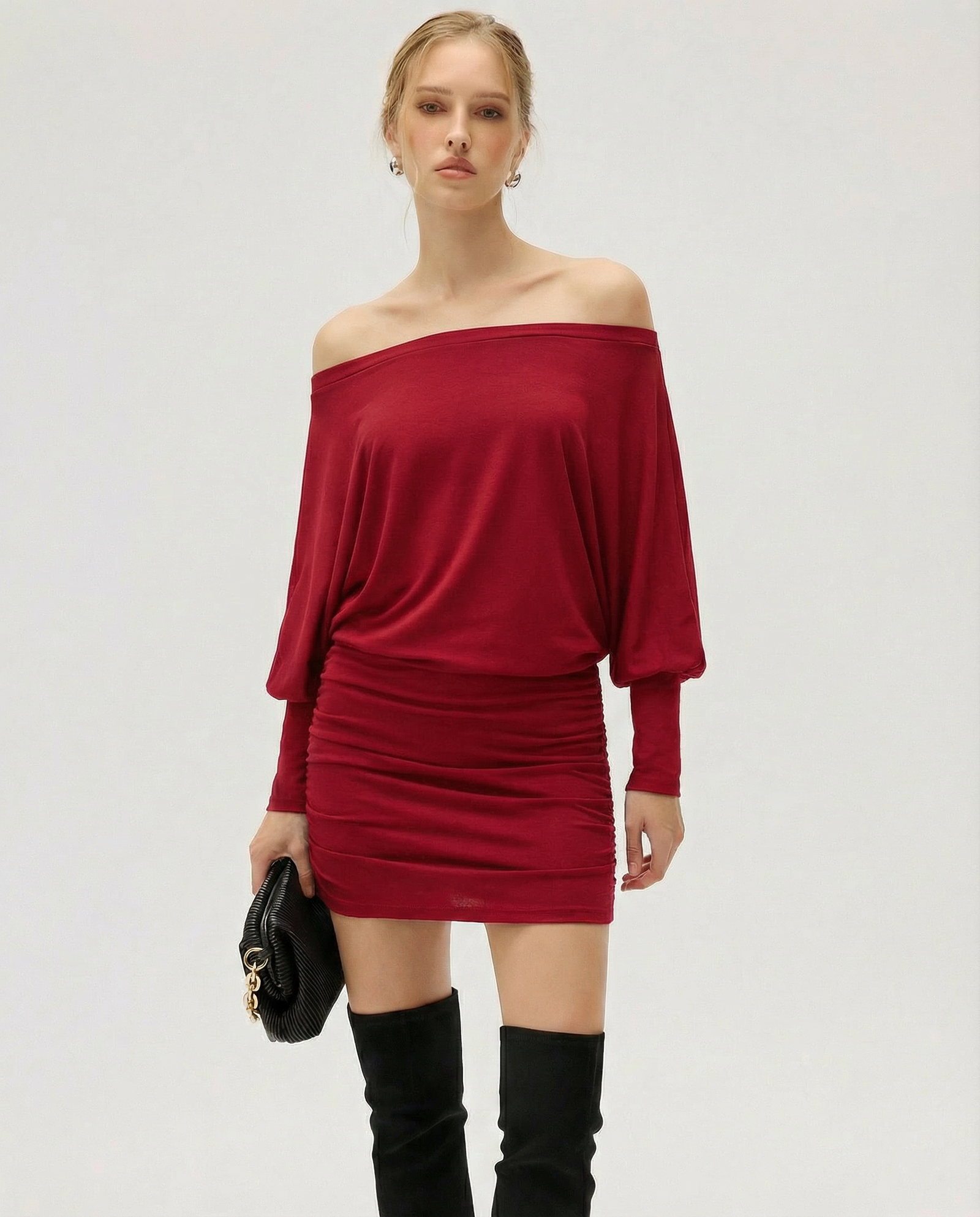 Inês — Vestido Curto de Decote à Barco