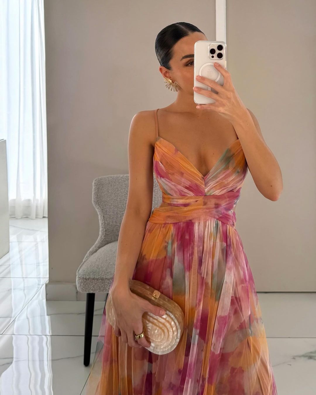 Inês – Vestido Longo em Tule com Busto Drapeado e Saia Fluida