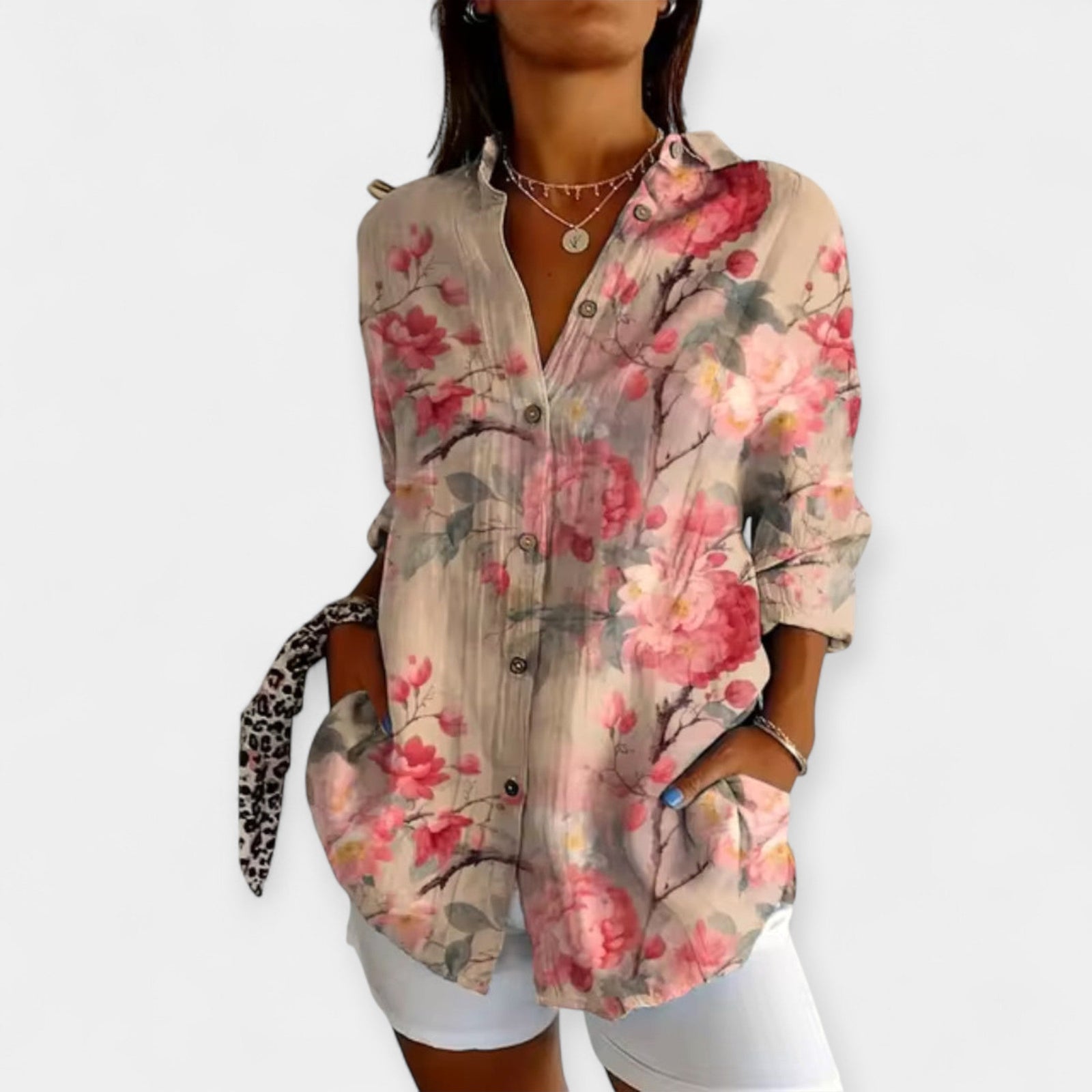 Blusa com Botões e Padrão Floral