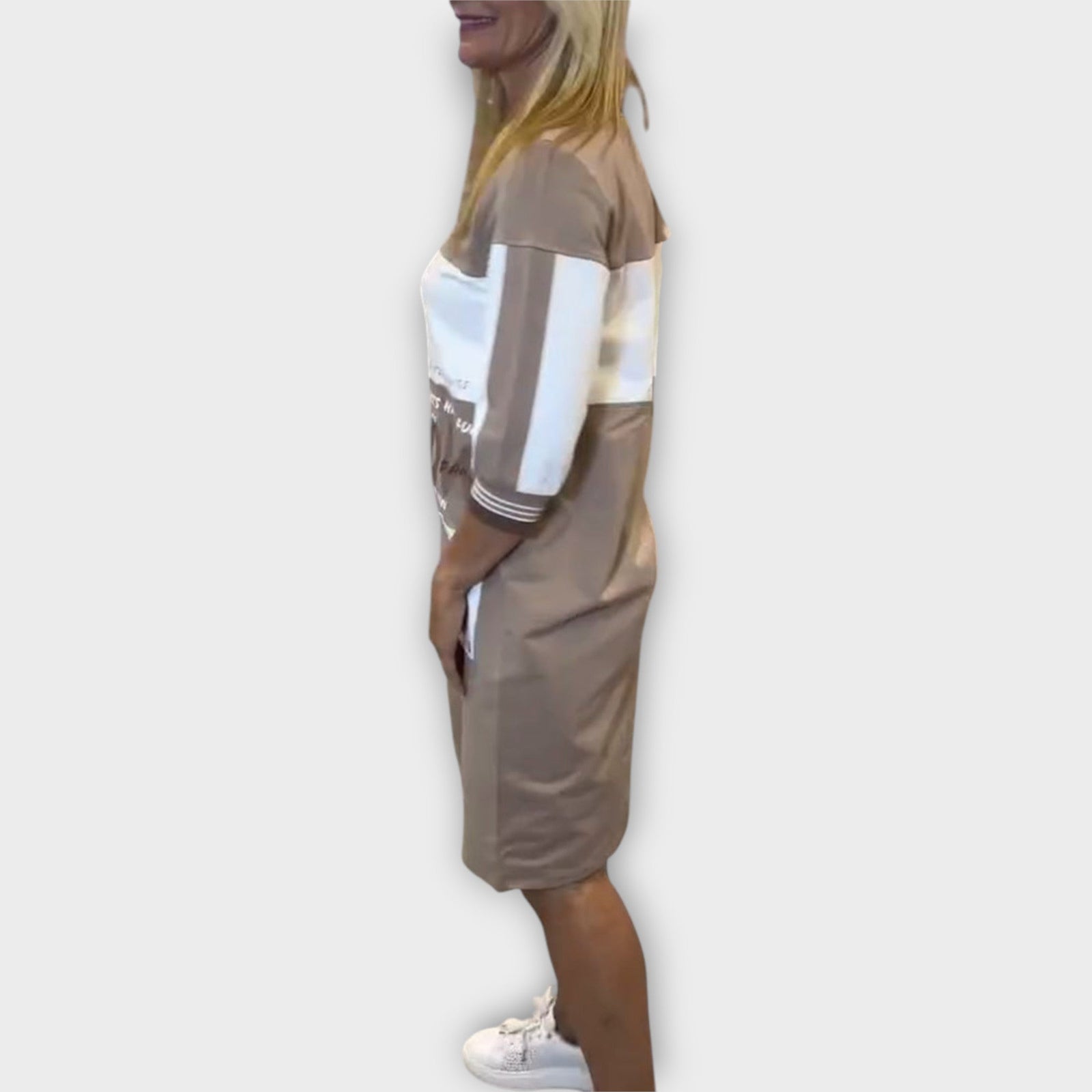 Vestido com Design Moderno