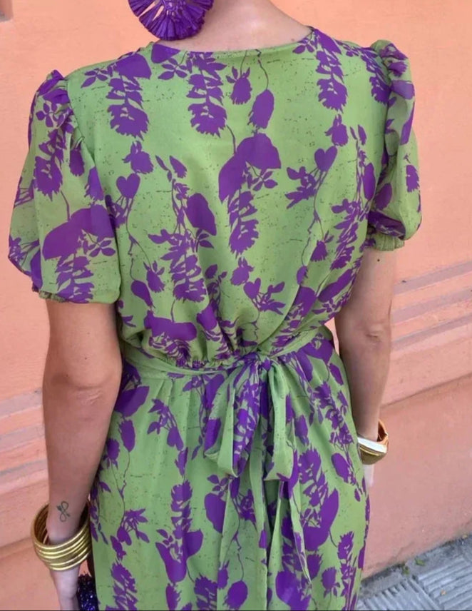 Beatriz – Vestido Midi com Decote Transpassado e Manga Princesa