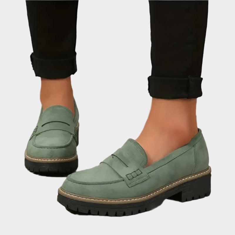 Mocassins com Sola Grossa
