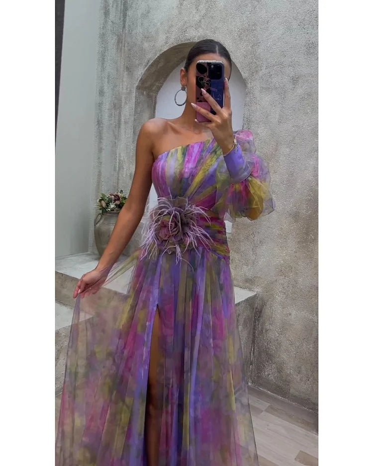 Beatriz – Vestido Longo de Um Ombro Só com Pormenor Floral e Fenda