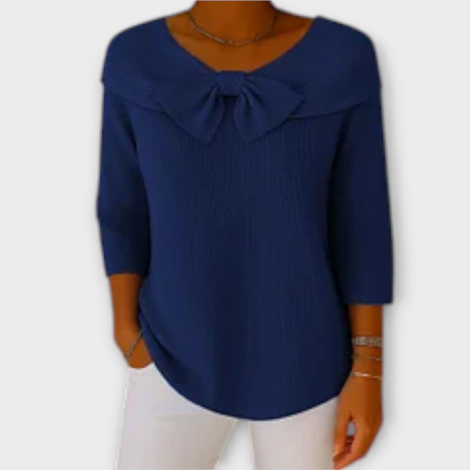 Blusa Elegante com Laço Decorativo