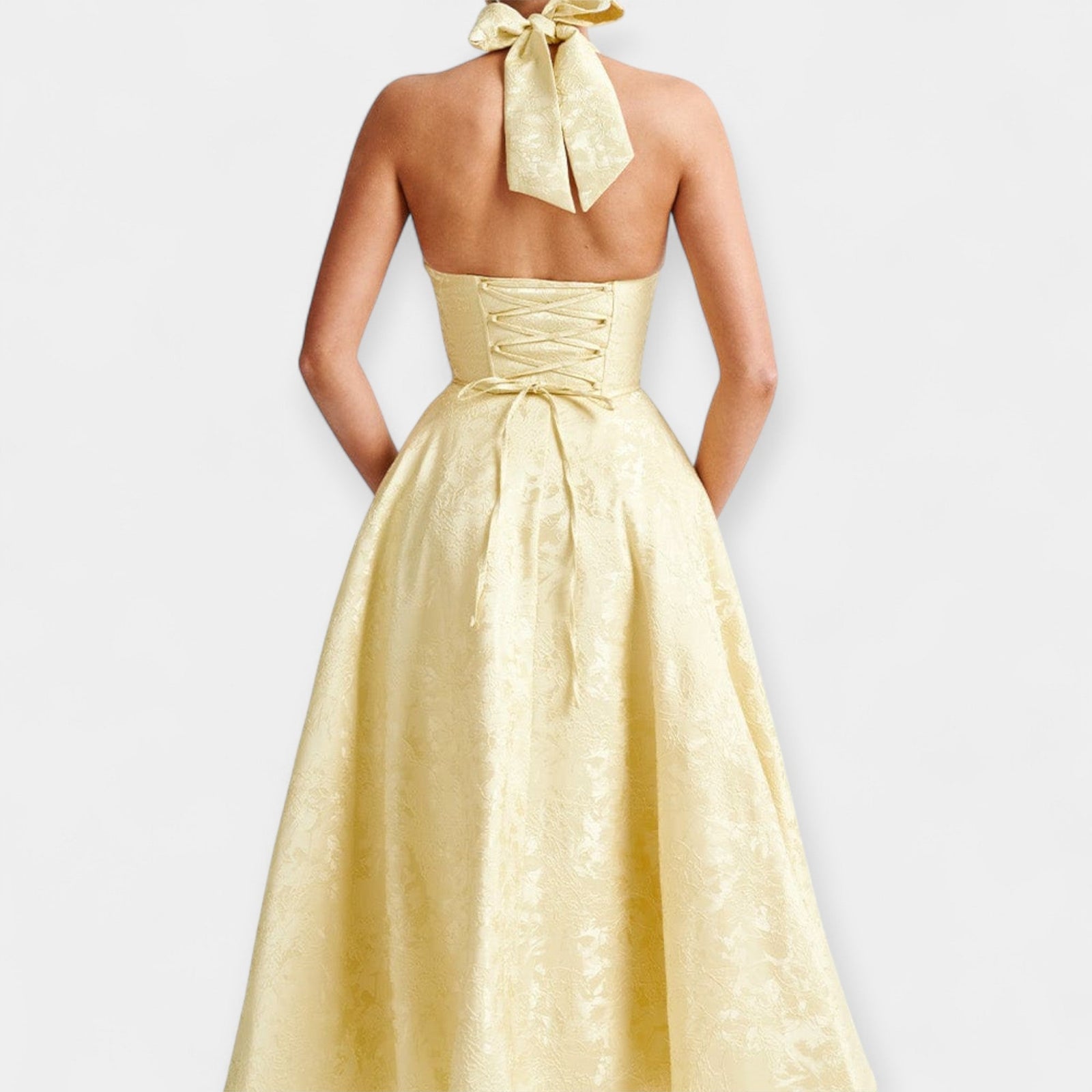 Vestido Midi com Costas Descobertas e Design de Corpete