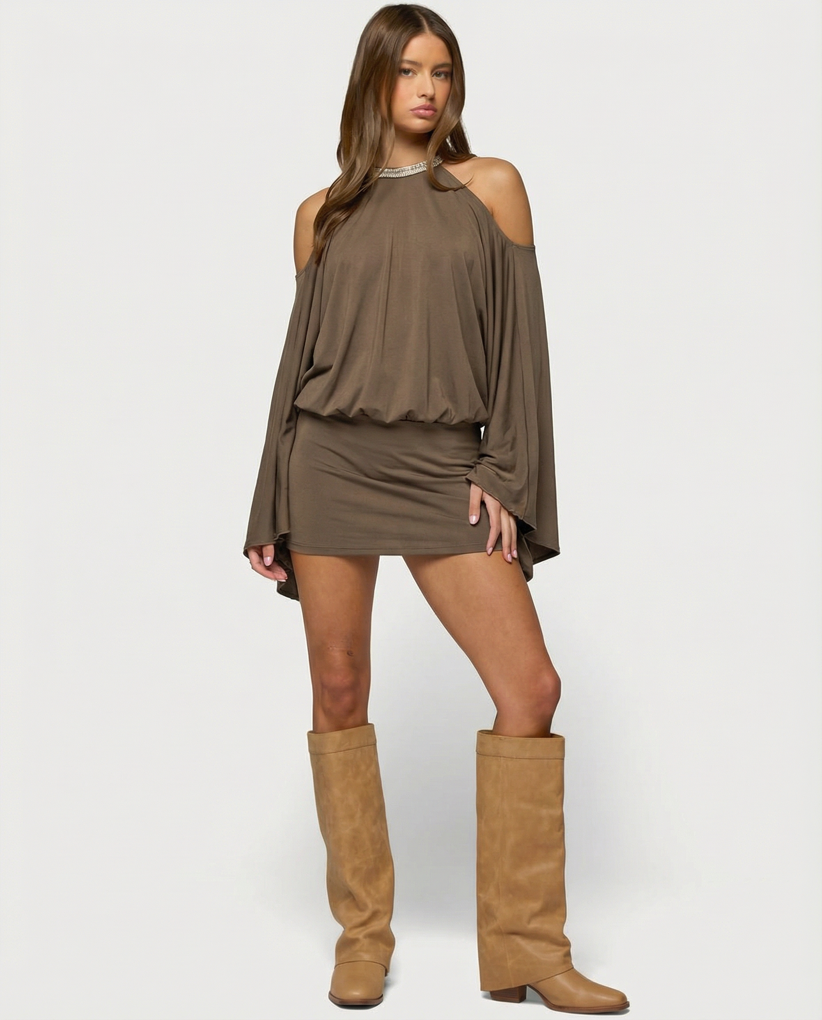 Constança - Vestido Manga Longa Ampla e Gola Ornamental