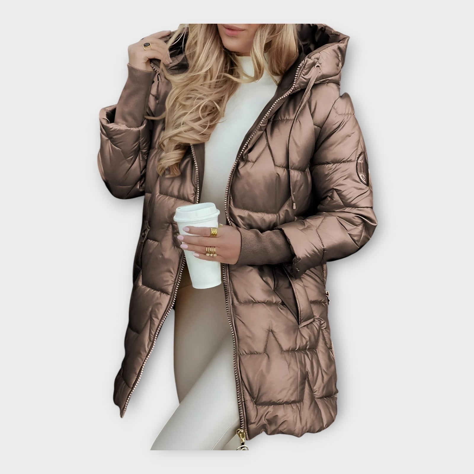 Casaco de Plumas com Capuz